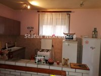 Nekretnina: Dve kuće na Placu-Odlična ponuda