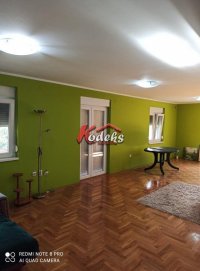 Nekretnina: Kuća, 270.00/1444.00m2, SREMSKA KAMENICA, PARAGOVO