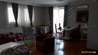 Nekretnina: 8.0 kuća Šumatovačka. EG, dvorište, parking