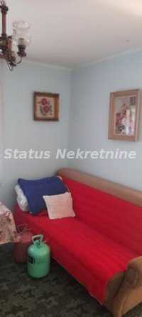 Nekretnina: Sremska Kamenica- Starija kuća u blizini Rumskog puta 435 m2-065/385 8880