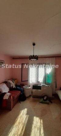 Nekretnina: Sremska Kamenica- Starija kuća u blizini Rumskog puta 435 m2-065/385 8880