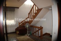 Nekretnina: Kać-Uknjižena Porodična kuća 260 m2 na Placu od 1050 m2-065/385 8880
