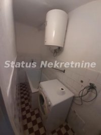 Nekretnina: Salajka-Useljiva dvorišna manja kuća 66 m2 u blizini tržnog centra Big-a-065/385 8880