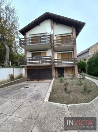 Nekretnina: Porodična kuća sa posl.prostorom-Kać