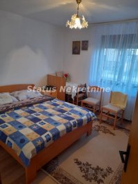 Nekretnina: Temerin-novija spratna kuća 180 m2 na placu 738 m2 i na uglu dve ulice-065/385 8880