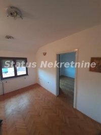 Nekretnina: Futog-spratna Porodična kuća 200 m2 sa dva lokala i tri stana u blizini glavnog puta-065/385 8880