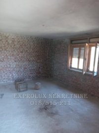 Nekretnina: KUĆA U DONJEM VLASU