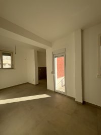 Nekretnina: Prodajemo jednosoban stan na Ibričevini u Ulici Petra Lubarde, mini stambena zgrada, novije gradnje.