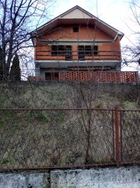 Nekretnina: Dvospratna kuća sa okućnicom u Jošaničkoj Banji
