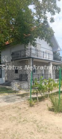 Nekretnina: Fruška gora-Porodična kuća 137 m2 sa Pogledom gde Dunav Ljubi Nebo-065/385 8880