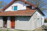 Nekretnina: Melenci-odlična kuća sa 2 Apartmana