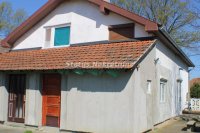 Nekretnina: Melenci-odlična kuća sa 2 Apartmana