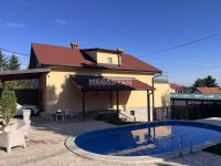 Nekretnina: Avala - Šuplja stena