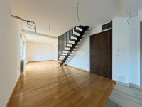 Nekretnina: Autokomanda, duplex, lux, nov