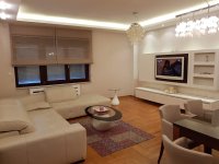 Nekretnina: Izdajem ili prodajem LUX stan Beograd-Vozdovac