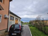Nekretnina: Kuca u Rajkovcu sa pomocnim objektima i placem