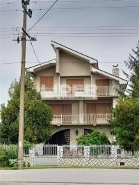 Nekretnina: Kuća sa velikim dvorištem ID#133657