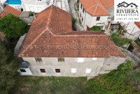 Nekretnina: Prodaje se autenticna kamena kuca u izvanrednom stanju Lustica Tivat