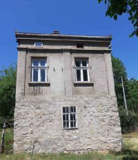 Nekretnina: Boljevac-kuca sa okucnicom,1km od centra