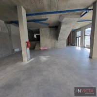 Nekretnina: ULIČNI LOKAL-blizina centrta