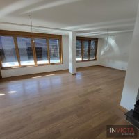 Nekretnina: Luskuzan penthouse na pogledom na grad, tvrđavu, Dunav