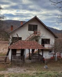 Nekretnina: Prodajem kucu Ugrinovci-Gornji Milanovac