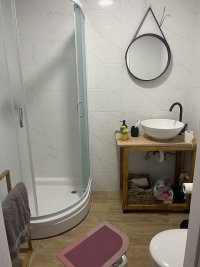 Nekretnina: Na prodaju vikend kuca na Banstolu