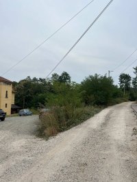 Nekretnina: PORED PARKA GRADJEVINSKI PLAC IZVOR JEZERO