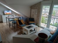 Nekretnina: Sa odvojenom spavacom sobom terasom namesten uknjizen