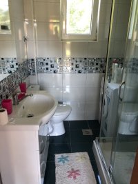 Nekretnina: Prodajem kucu 400m od samog centra kod Osnovne skole Popinski borci