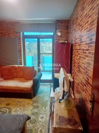 Nekretnina: Zemun polje, Pere Kosorića , 2.5, prazan, useljiv ID#10217