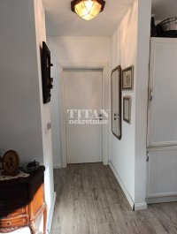 Nekretnina: u novijoj zgradi ,prvi sprat,parking u dvoristu ID#5603