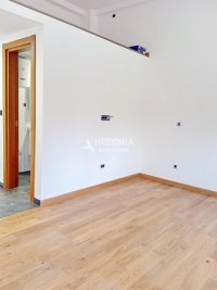 Nekretnina: Ruzveltova, Sv.Nikole, noviji, 0.5, renoviran ID#10298