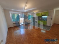 Nekretnina: ZVEZDARA Zahumska ID: 94600214