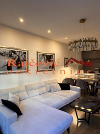 Nekretnina: STARI GRAD Venizelosova ID: 91200