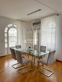 Nekretnina: Senjak, izdavanje, 4.0, namešten, luksuzan, bašta ID#10307