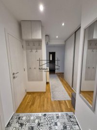 Nekretnina: Prostran komforan stan kod Promenade ID#7061