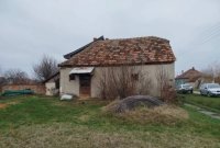 Nekretnina: Kuca za renoviranje Lazarevo-Zrenjanin