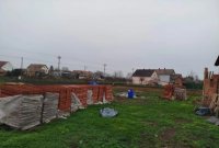 Nekretnina: Kuca za renoviranje Lazarevo-Zrenjanin