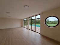 Nekretnina: Moderna vila sa bazenom na Palicu