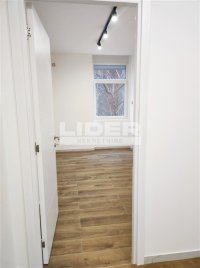 Nekretnina: Kompletno renoviran, trosoban stan, na izuzetnoj lokaciji ID#4326