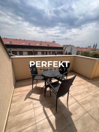 Nekretnina: Centar, trosoban, 89m2, čevrti sprat, lift, eg
