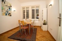 Nekretnina: Salonac, Trg Republike ID#4375