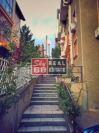 Nekretnina: Kuca Banovo brdo, Golf naselje , blizina Kosutnjaka ID#2499