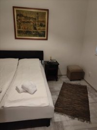 Nekretnina: Centar Zemuna kuca sa dva stana-retko u ponudi