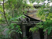 Nekretnina: Kosmaj, kuća za kompletnu adaptaciju, plac 21,5 ari ID#1595
