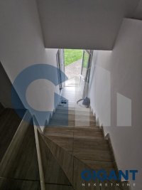 Nekretnina: OPŠTINA ZEMUN Slobodana Macure ID: 93617657