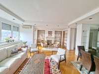 Nekretnina: Senjak, izdavanje, 4.0, renoviran, dvorište ID#10409