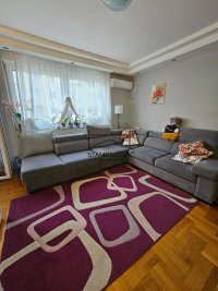 Nekretnina: Komforan dvoiposoban stan na Detelinari ID#7119