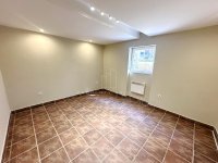 Nekretnina: Baba Višnjina, sredjen polusuteren, dobra zgrada ID#4411